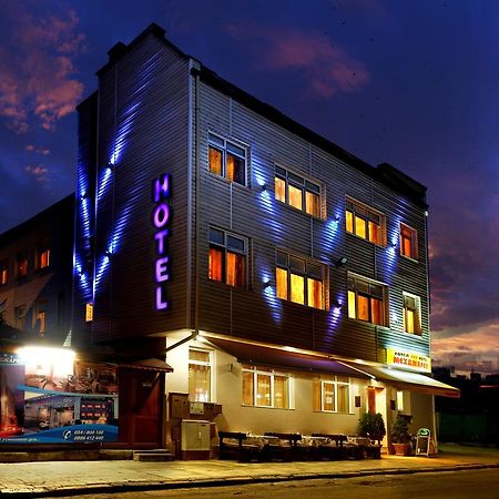 Hotel Mehdjarel شومن المظهر الخارجي الصورة