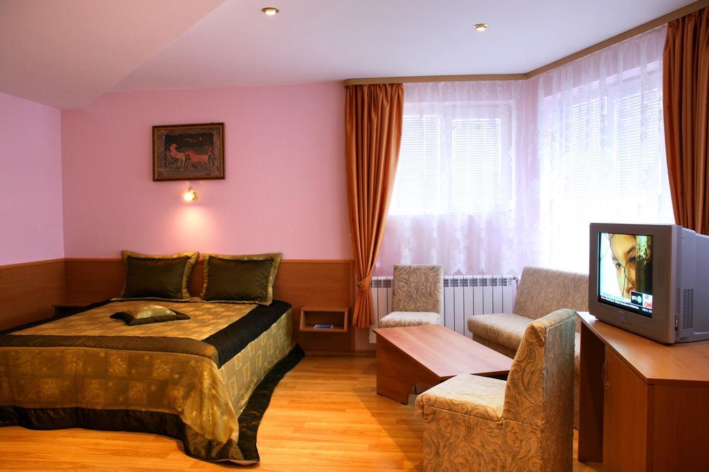 Hotel Mehdjarel شومن المظهر الخارجي الصورة